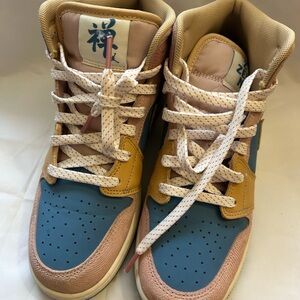 Exhale Beige and Pink Sneakers